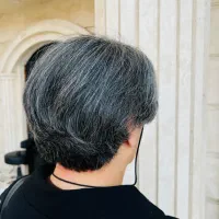 مدل رایگان میخوام برای خدمات کوتاهی