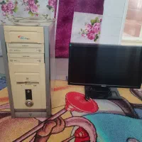 کیس و مانیتور