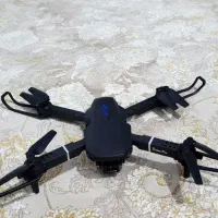 کوادکوپتر دوربین دار کنترلی