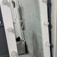 اینه قدی لامپ دار