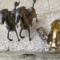مجسمه برنجی