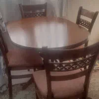 باسلام میز ناهار خوری چوبی در حد نو