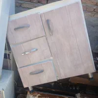 کابینت فلزی درب پنجره آهنی وآلومینیومی