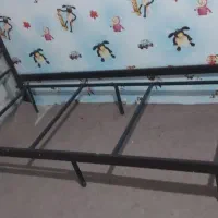 تخت فلزی با پایه فلزی ورویه نوپان