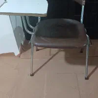 صندلی دانشجویی