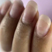خدمات کاشت ناخن