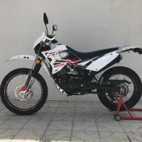 تریل 200 روان