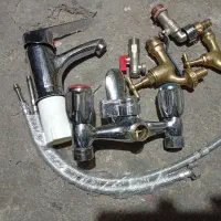 شیرآلات نو و کارکرده روشویی حمام حیاژ