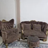 مبل ۷ نفره با عسلی- فروش فوری فقط ۳‌ میلیون تومان