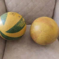 توپ والیبال