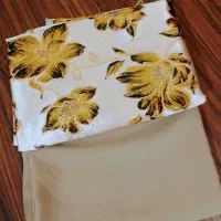 چند قواره پارچه مانتویی و لباسی