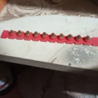 میخ و پرچ چاشنی