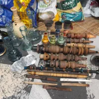 تعدادی کوزه و تنه و سر قلیون