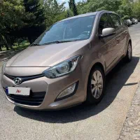 هیوندای i20 2015