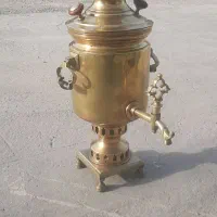 سماور قدیمی استوانه‌ای