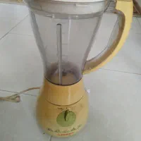 تعدادی لوازم آشپزخانه