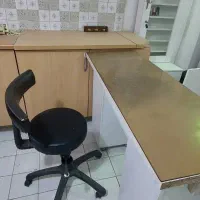 میز ناخن ۳ ت و صندلی ناخن ۲/۷۰۰ هر دو با هم ۵ تومن