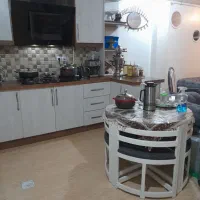 میز ناهار خوری گرد