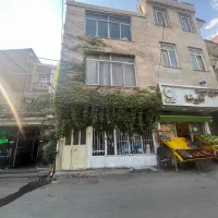 26-متر-مغازه-به-همراه-2-طبقه-مسکونی-و-یک-زیر-زمین