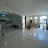طبقه بالا مستقل /دو خواب/بر خیابان وحید/حافظ