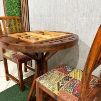 میز و صندلی شطرنج و تخته