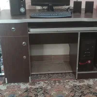 میز کامپیوتر امدیف محکم