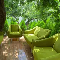 سرایدار برای باغ ویلا