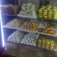 فروشنده وشاطر