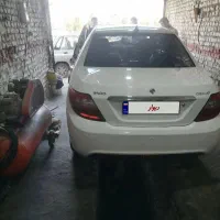 خودرو دنا پلاس ۹۸ تصادفی