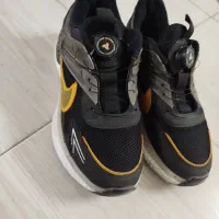 کفش کپسولی|کیف، کفش، کمربند|نیشابور, خط کاشمر|دیوار