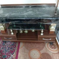 میز تلویزیون نو خیلی تمیز است