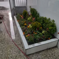 سمپاشی باغبانی تیلر زنی تعویض خاک باغچه