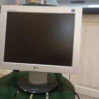 مانیتور کامپیوتر