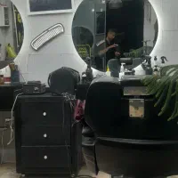 واگذاری لوازم آرایشگاه