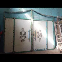 درب حیاط یک لت و ماشین رو نو و دست دوم