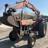 تراکتور فرکوسن بیل بکهو اطلس با پلاک  مدل ۱۳۶۳