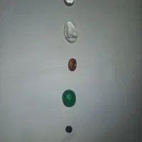 تعدادی نگین بفروش میرسد