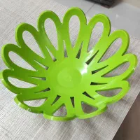 سبد سبزی، و میوه خوری لیمون و سینی ۵ تیکه