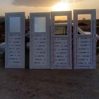 درب حمام و سرویس ارزان میدم توضیحات را بخوانید