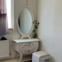 میزآرایش سفیدطلایی