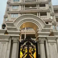 فروش آپارتمان لوکس در عمارت رامبد دهکده شمالی