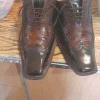 یک جفت کفش دست دوز ماوضه با انگشتر