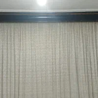 پرده زیبا سالم وتمیز بارقاب پرده