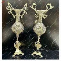 گلدان برنز کنار سالنی