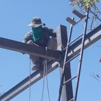 جوشکار اسکلت وشیروانی