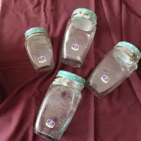 قوطی شیشه ای