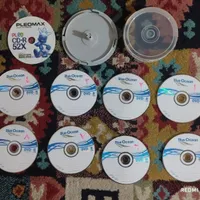 فروش 8 عدد DVD با 2500 آهنگ قدیمی|فیلم و موسیقی|اردبیل, |دیوار