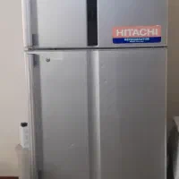 یک دستگاه یخچال فریزر برند هیتاچی ژاپن