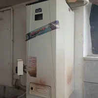 آبگرمکن گازی دیواری سالم در حال کار