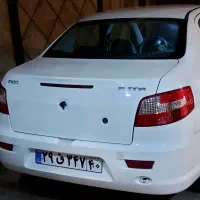 چراغ عقب و جلو رانا در حد